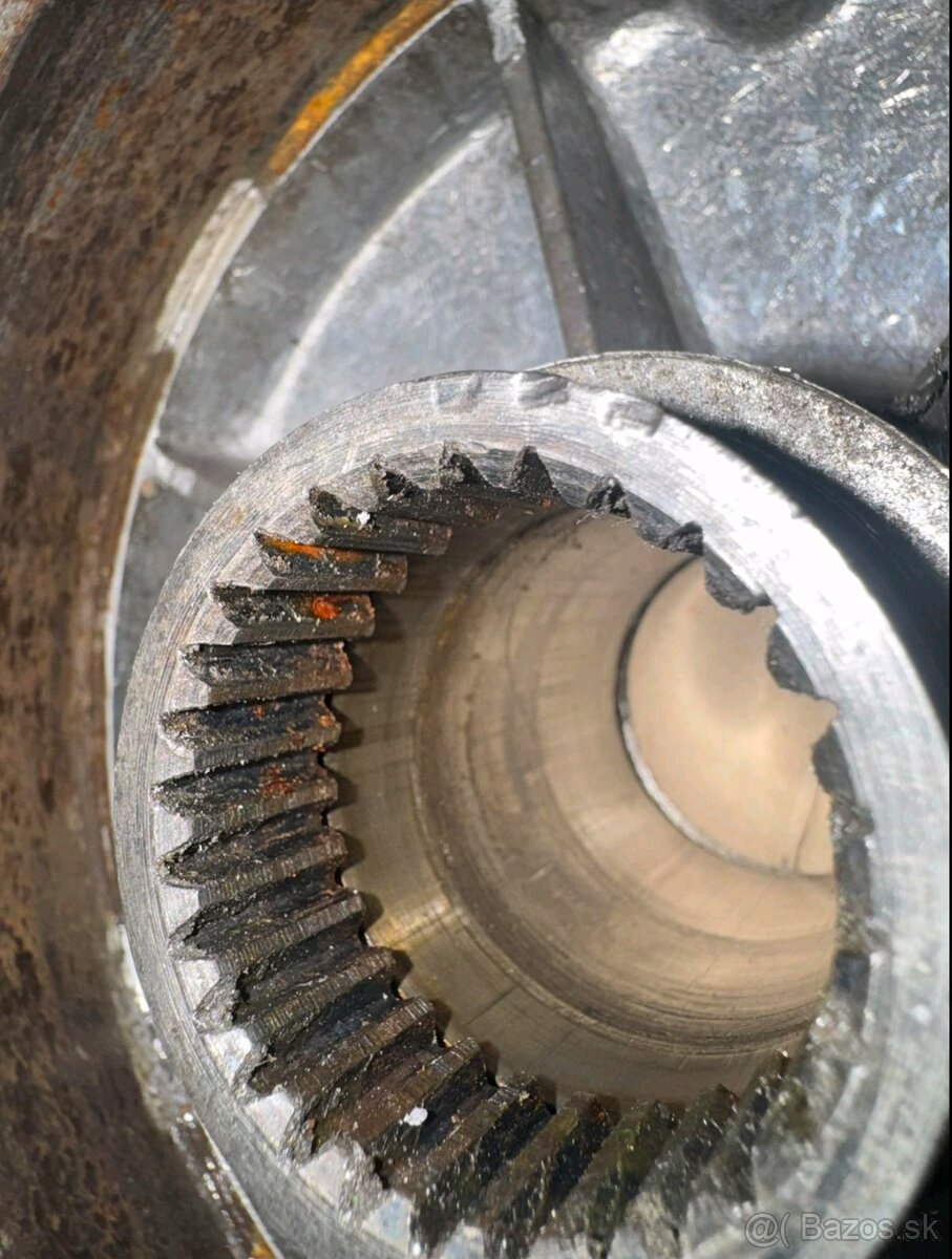 Špice kolo dráty pneu i-40 3.75-19 střed kola Ural Dněpr M72 - 8