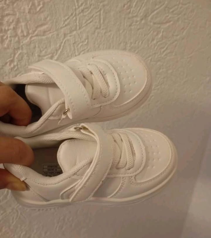 Darujem vrece deckeho oblečenia - 8