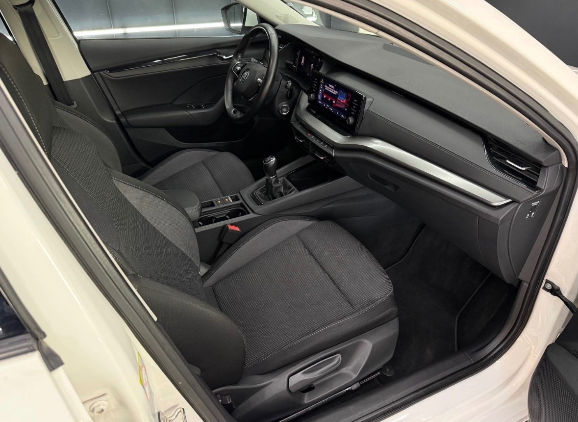 Škoda Octavia Combi 2.0 TDI SCR Style - 8