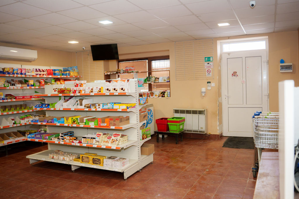 Podnikateľský objekt na predaj - 8