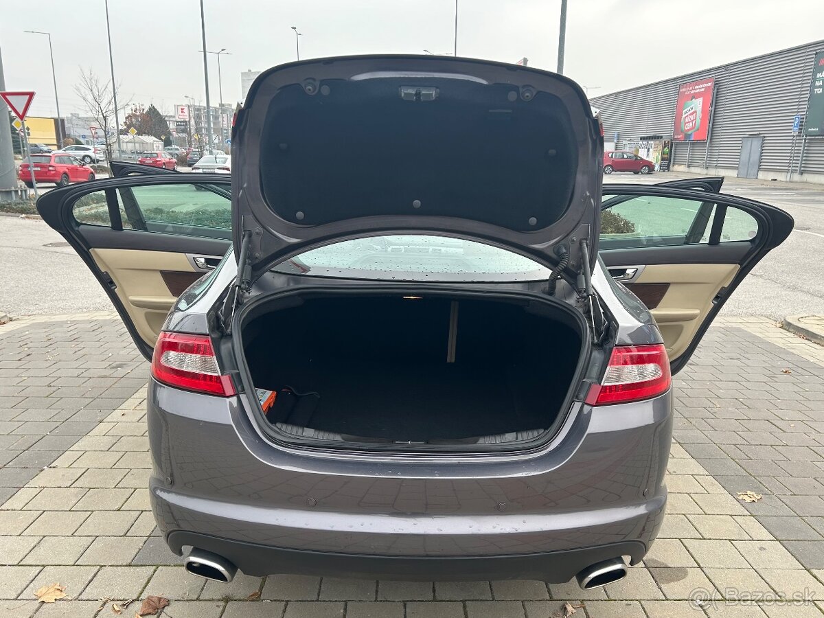 Jaguar XF 2,7 D 152kw naj.197000km - 8
