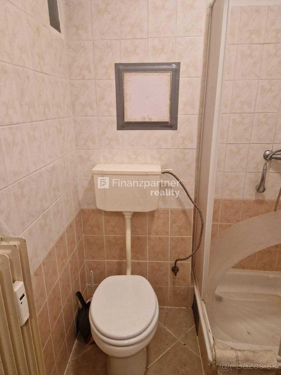 ( F001-112-GEKAa ) 2-izbový byt– Komárno - 8