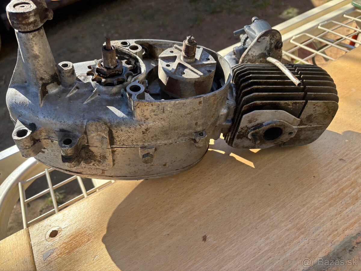 Motor Jawa pionier 20/21 - 8