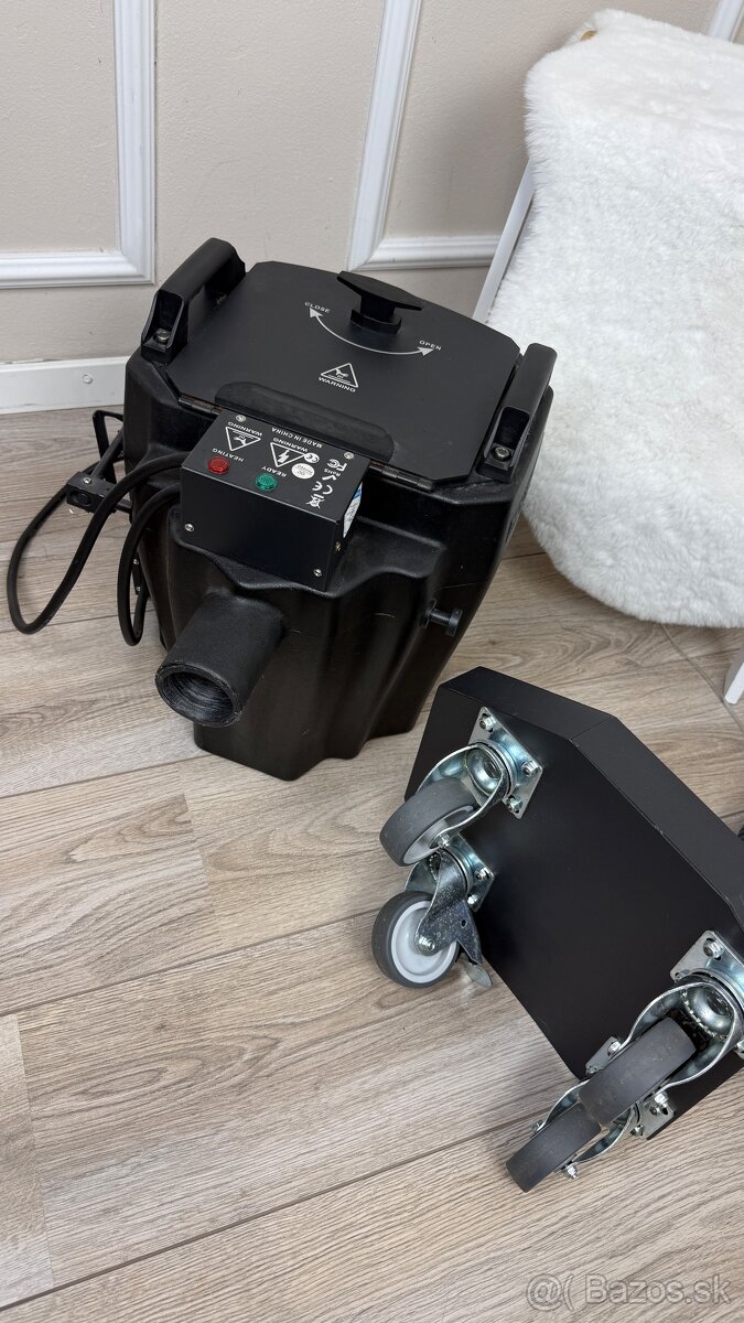 Stroj na plazivý dym / tanec v oblakoch - 8