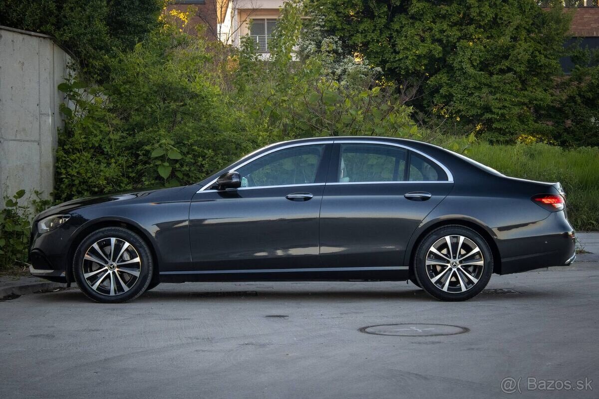 Mercedes-Benz E 300 mHEV A/T - 8