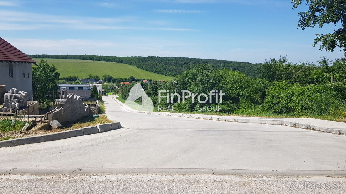 Predám stavebný pozemok Nitra - Šúdolská ulica. - 8