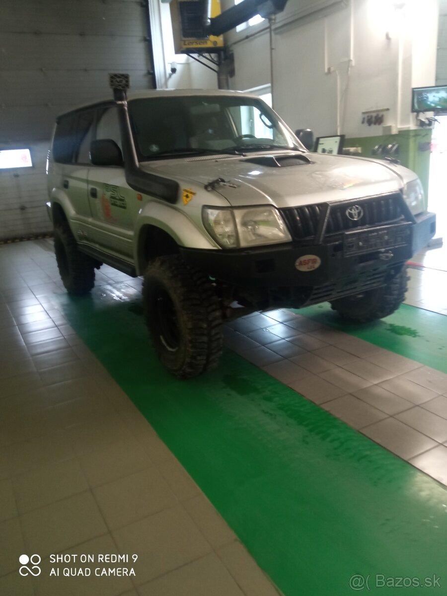 Toyota Landcruiser J90 - 8