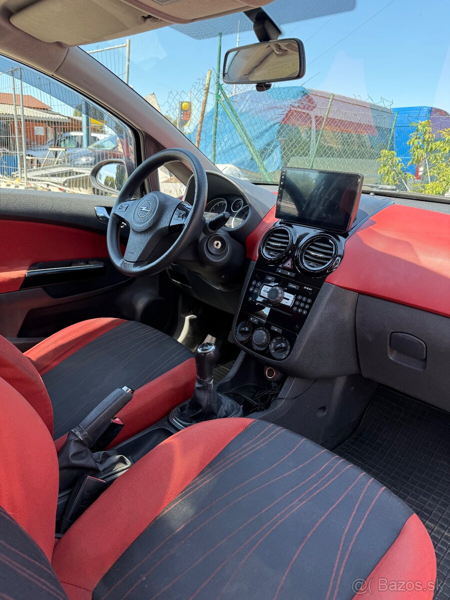 Predám Opel Corsa 1.2 benzín, r. v. 2007 - 8