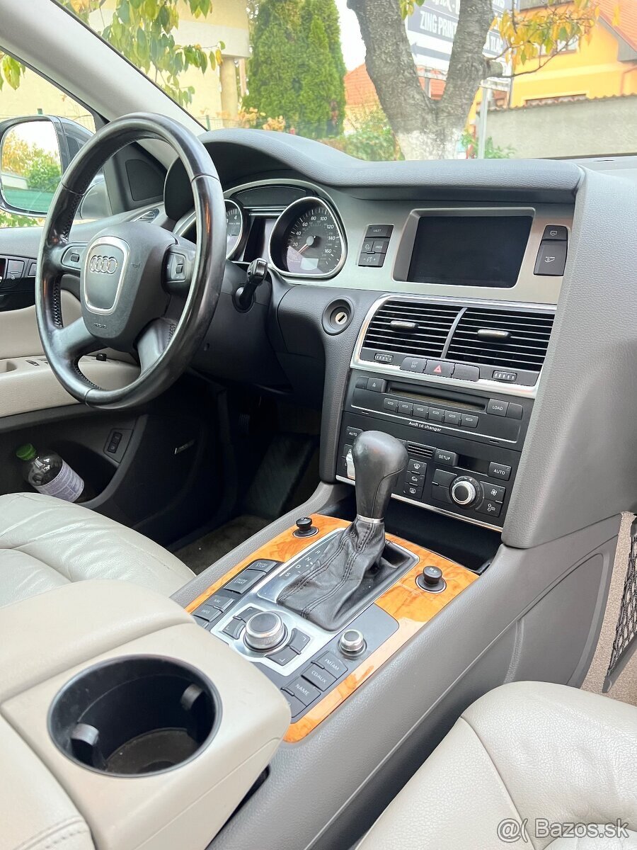 Audi Q7 4.2 FSI Mozna Vymena - 8
