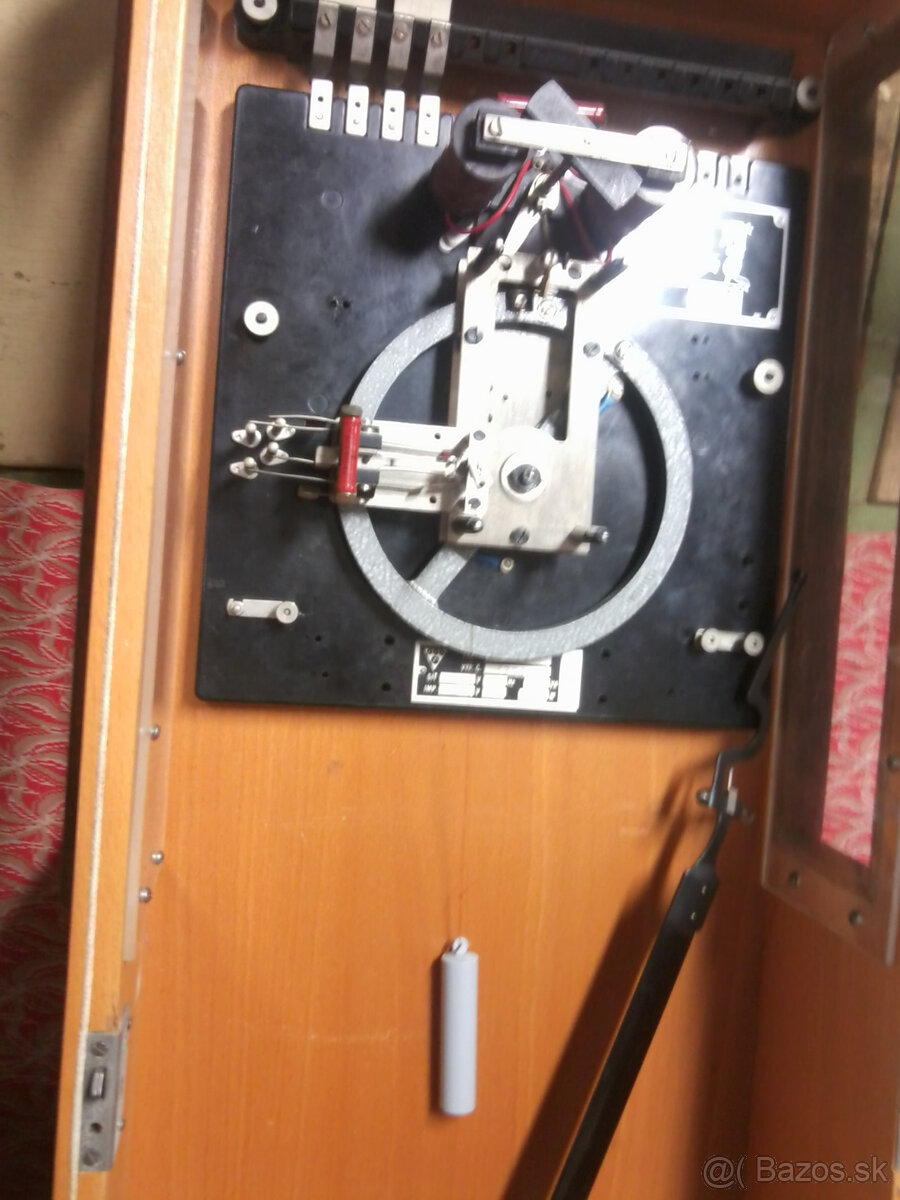 KYVADLOVÉ HODINY HH - 100, - 8