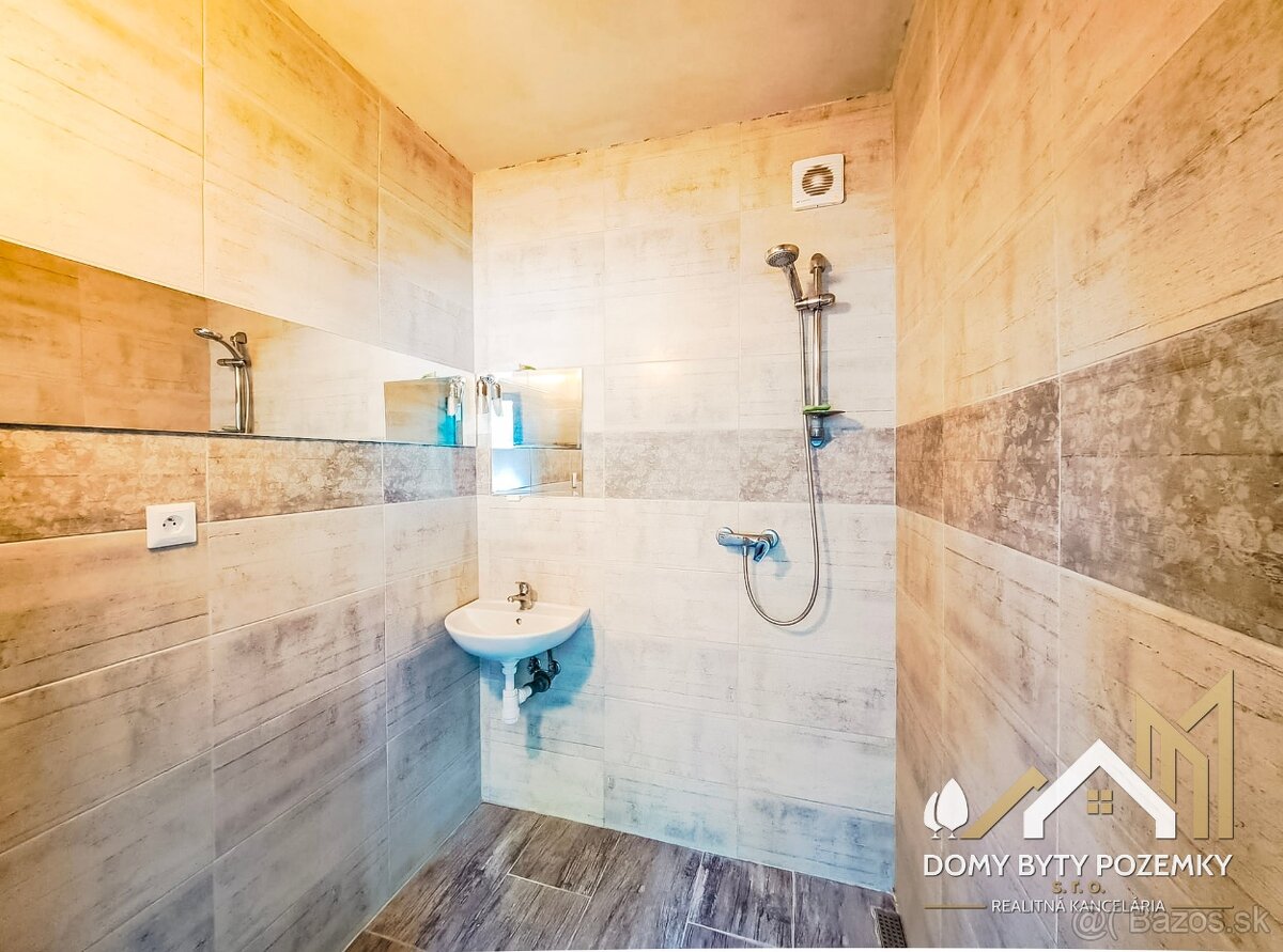 Na predaj priestranný 3 izbový byt po rekonštrukcii - 8