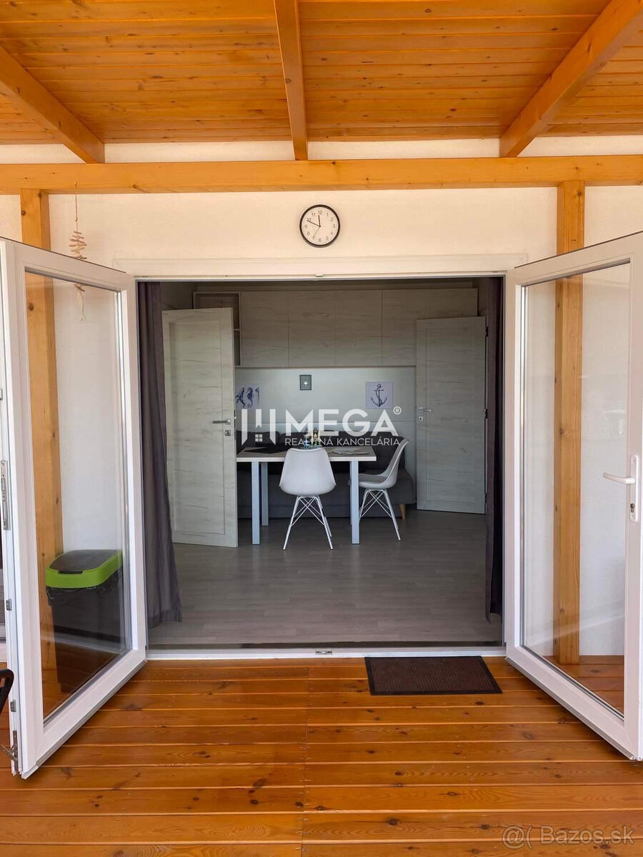 REZERVOVANÉ- Mobilný dom v Chorvátsku - 37 km od ZADARU - po - 8