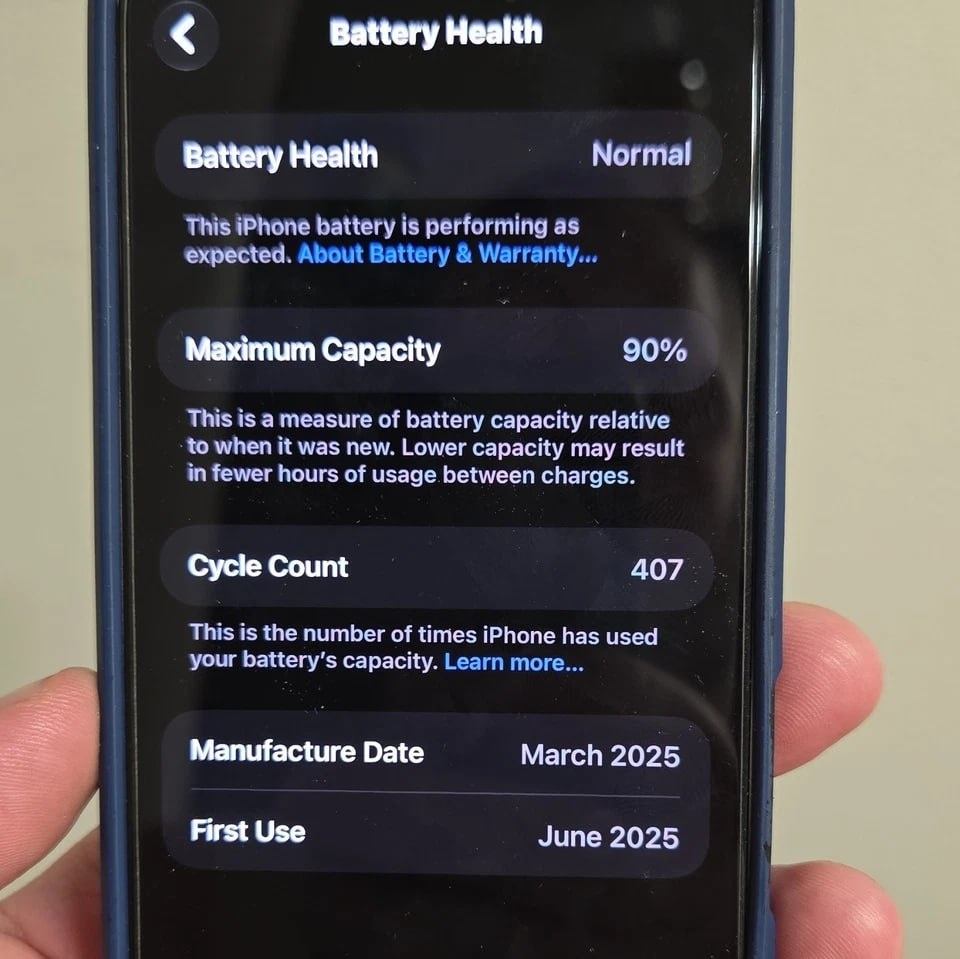 Apple iPhone 16 Pro 256 GB, sivý - 8