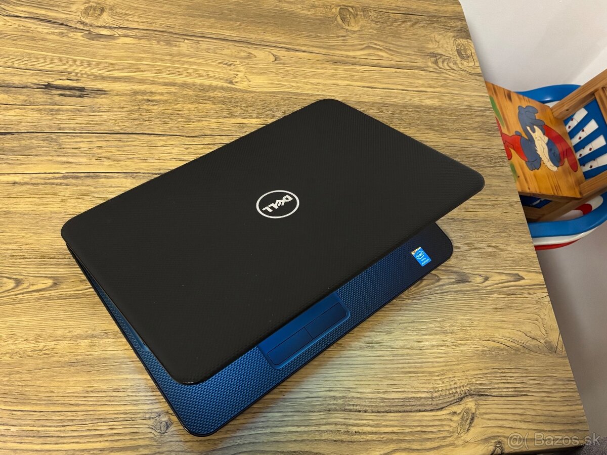 15.6"/Dell Notebook/8GB RAM/500GB SSHD/Intel HD grafika 2GB - 8