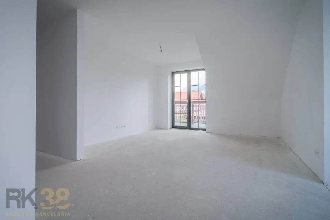 Priestranný 2-izbový byt s krásnym výhľadom na Vysoké Tatry - 8