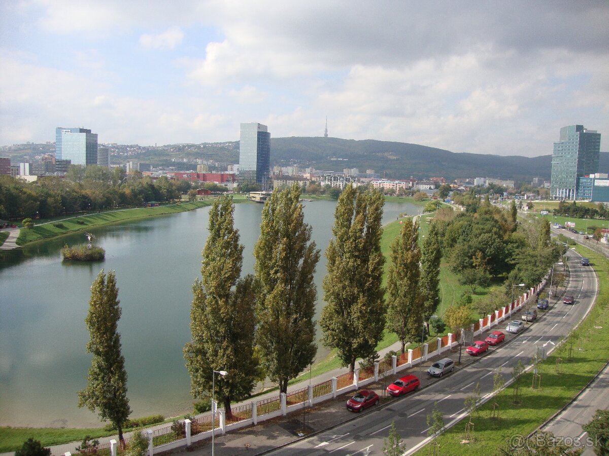 Prenájom pekný, slnečný 2 izb. byt Koloseo, Tomášikova BA - 8