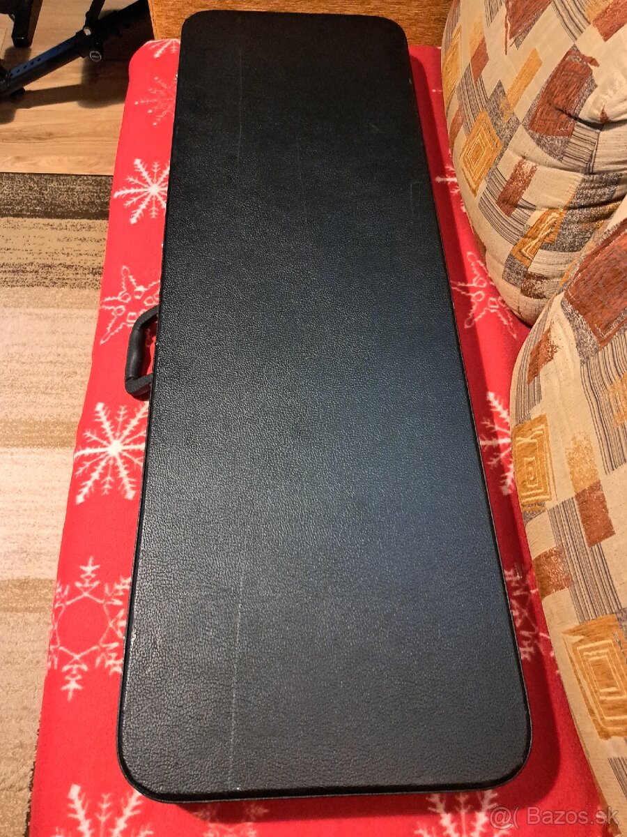 Basgitara Squier Classic Vibe '70s PB + pevný kufor - 8