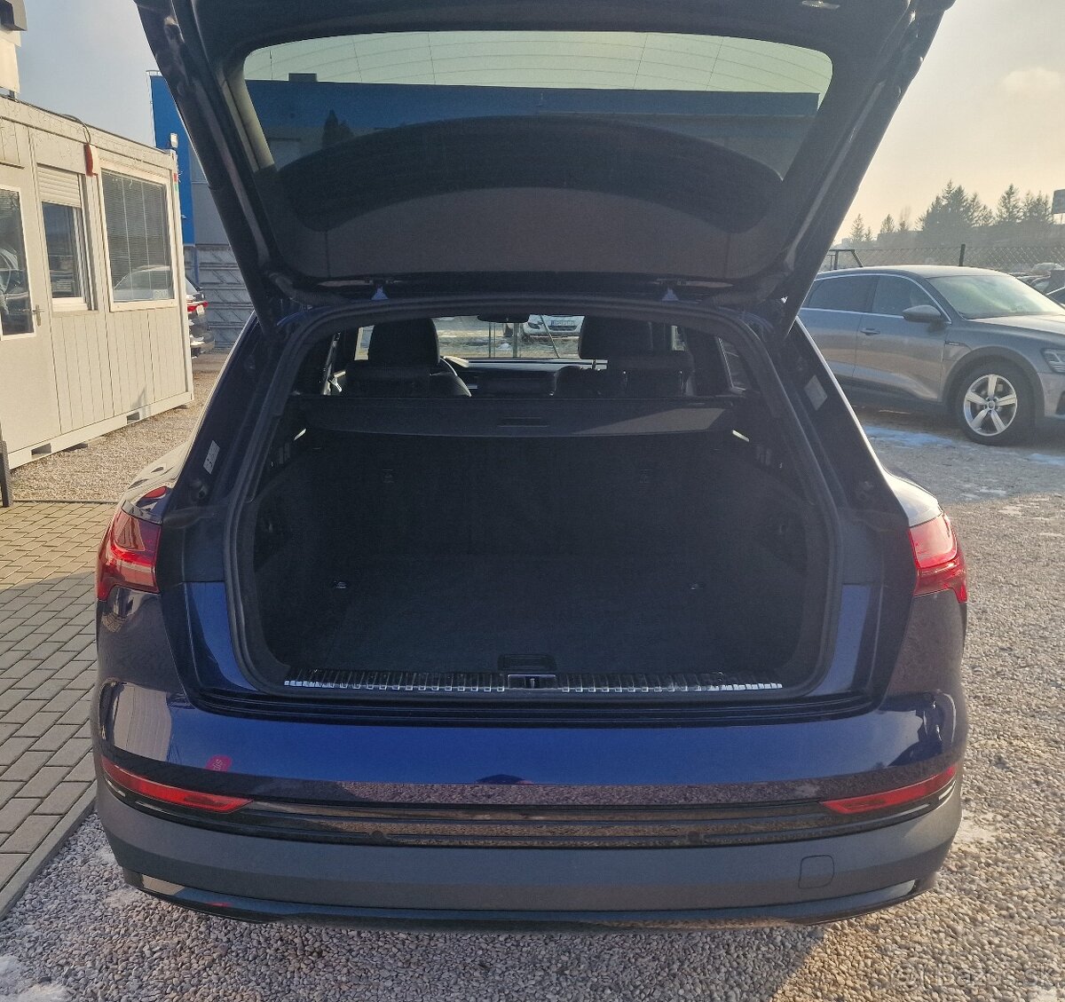 AUDI E-TRON 50 QUATTRO BASIS - 8