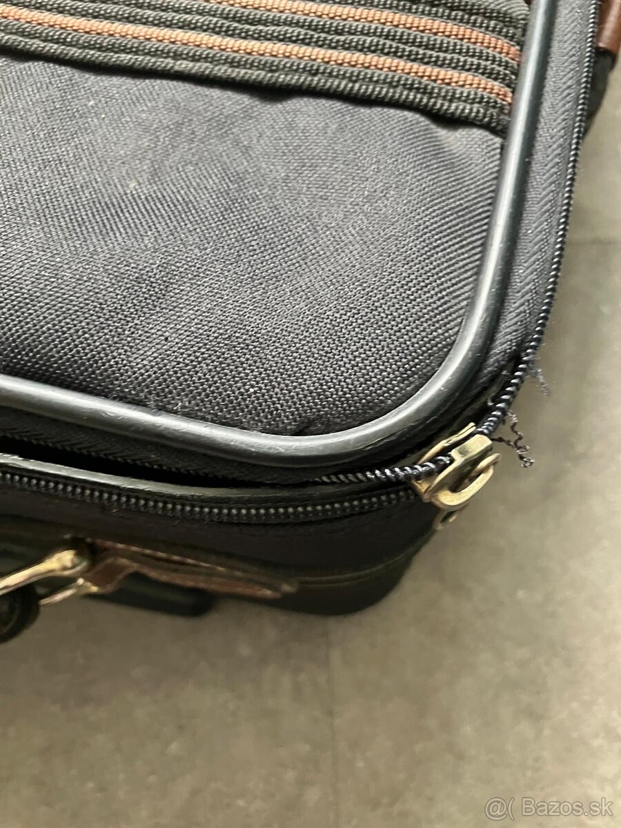 Kufor na kolieskach (poškodený zips) - 8