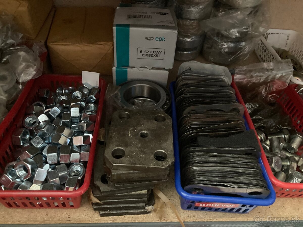 Uaz, Gaz ochranné manžety na nápravu predám - 8