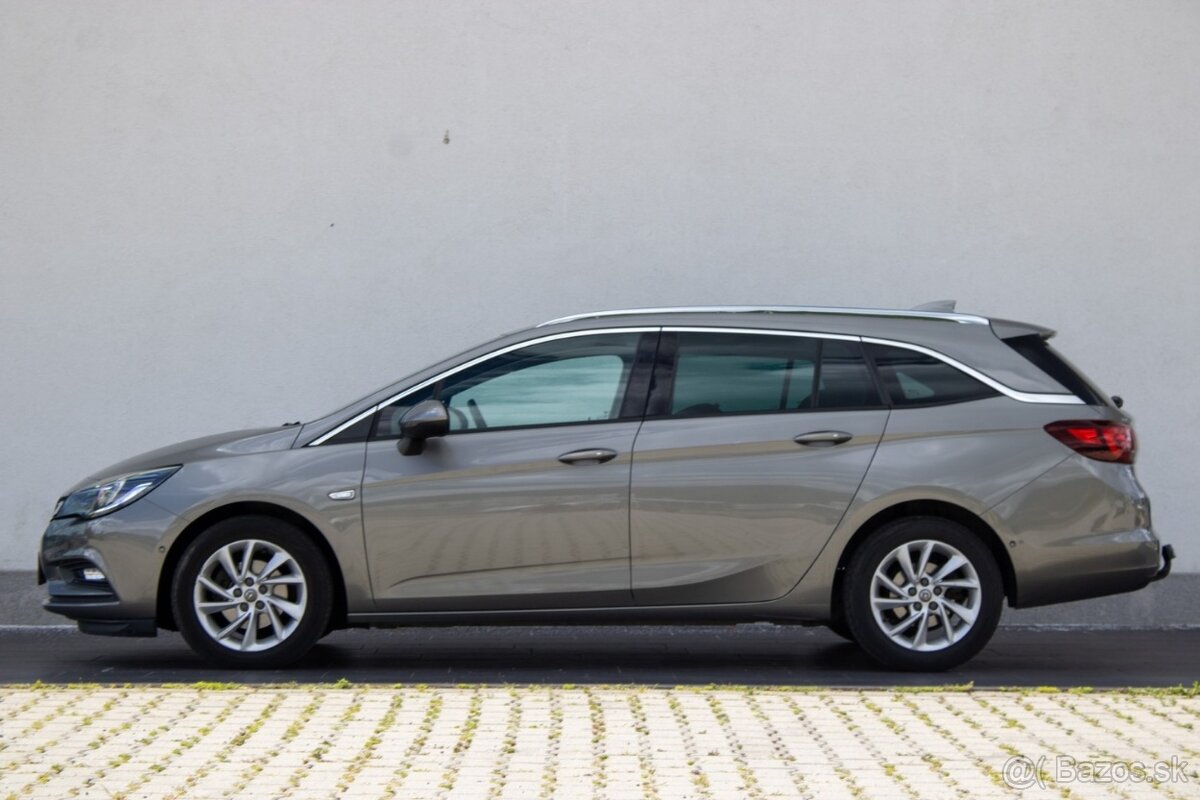 Opel Astra Sport Tourer - 8