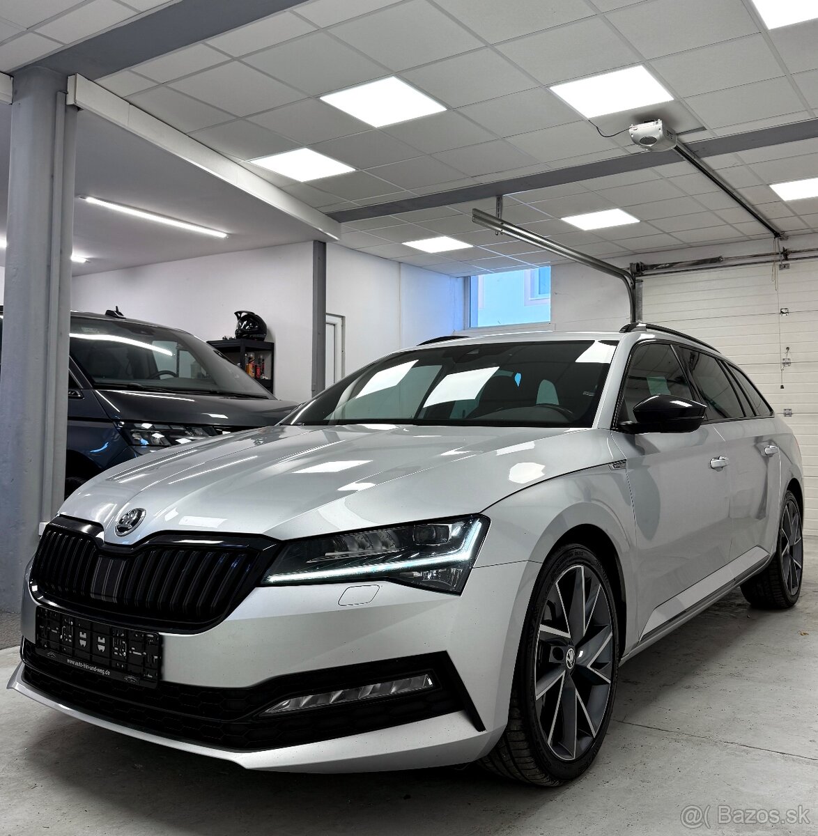 Skoda Superb Sportline 2.0TDI 147Kw 4x4 Black Packet/Matrix - 8