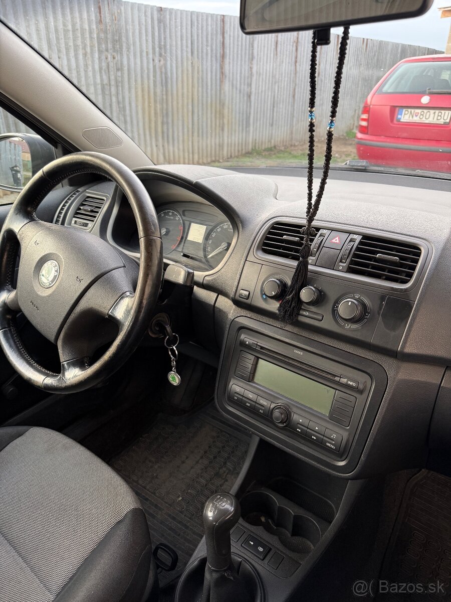 Škoda Fabia 2 - 8