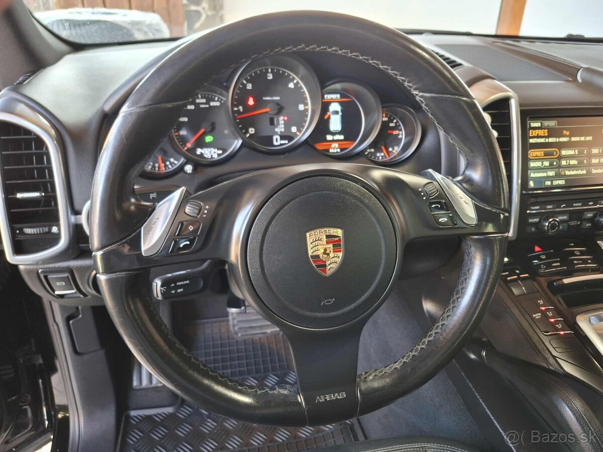 Predam porsche cayenne - 8