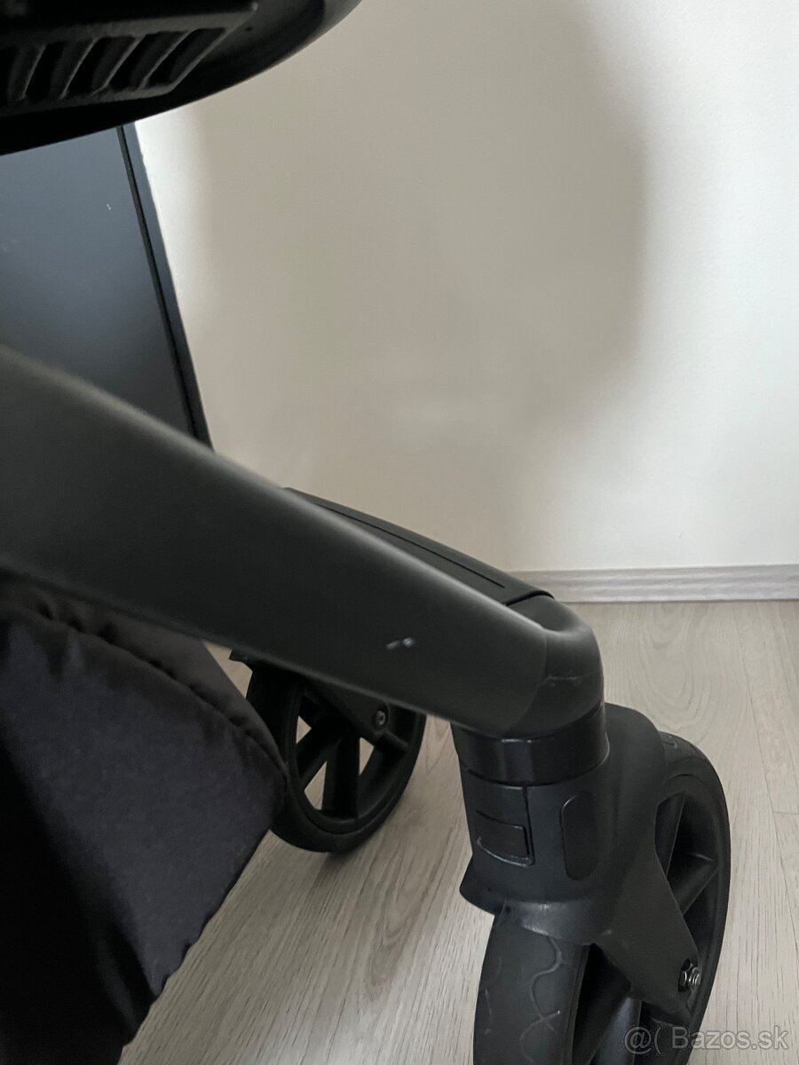 Kočík Roan Bass Next, Cybex cloud t - 8