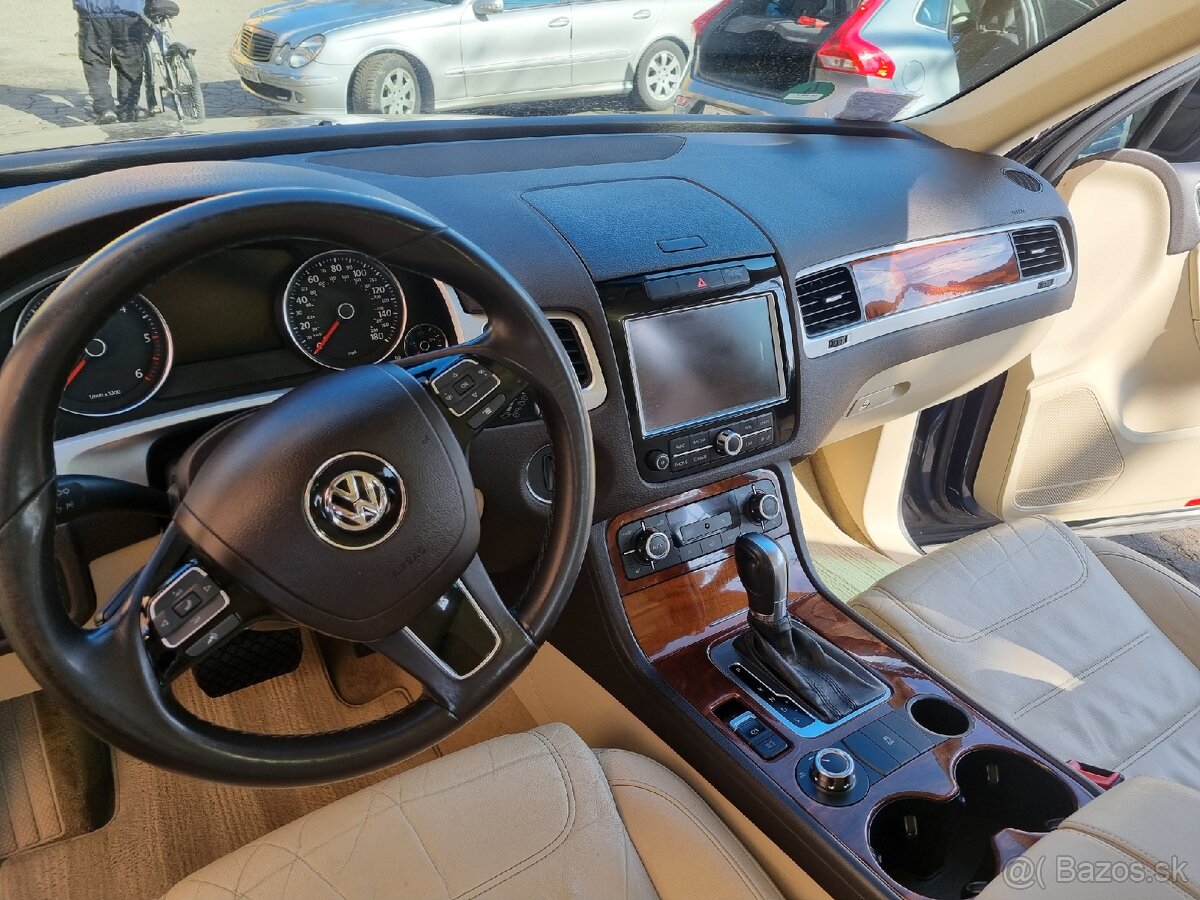 Volkswagen Touareg 3.0Tdi - 8