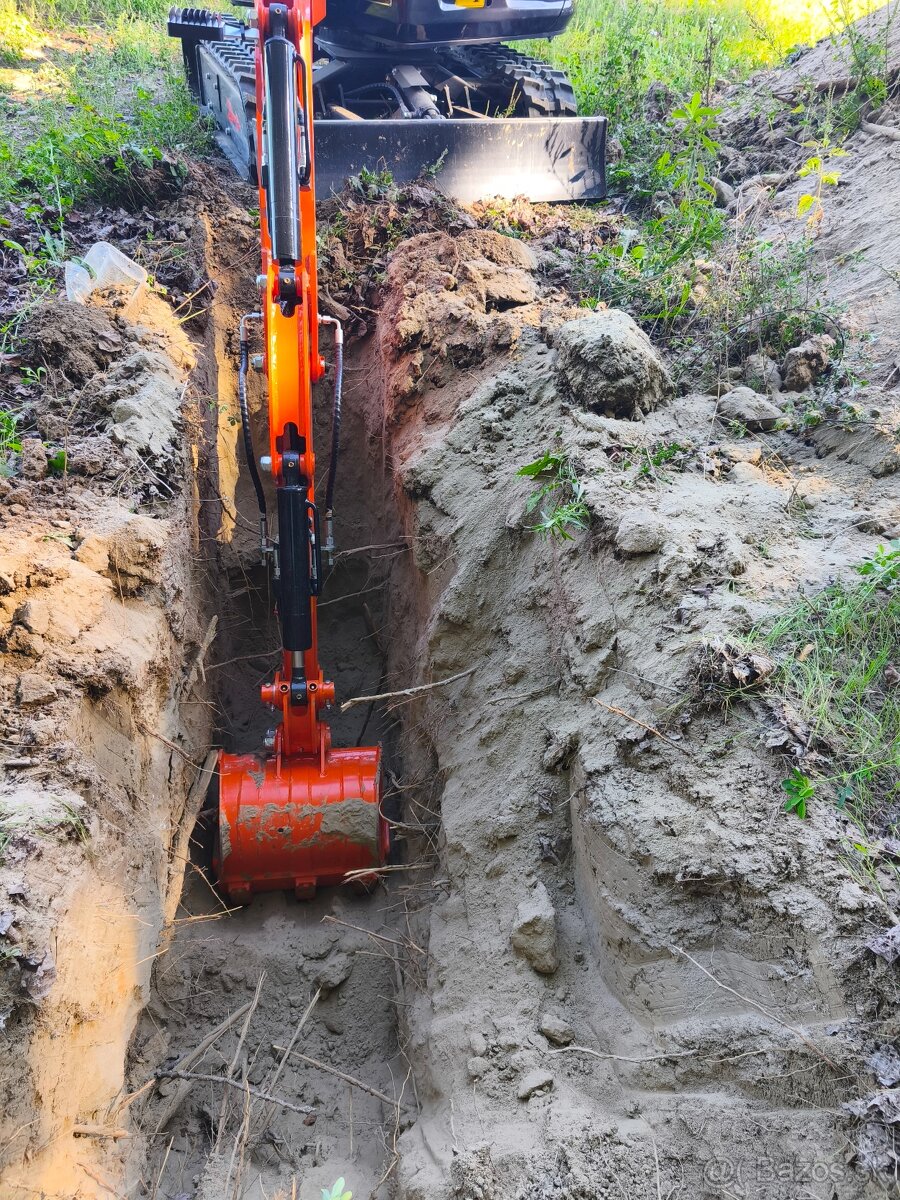 Práca s minibagrom - 8