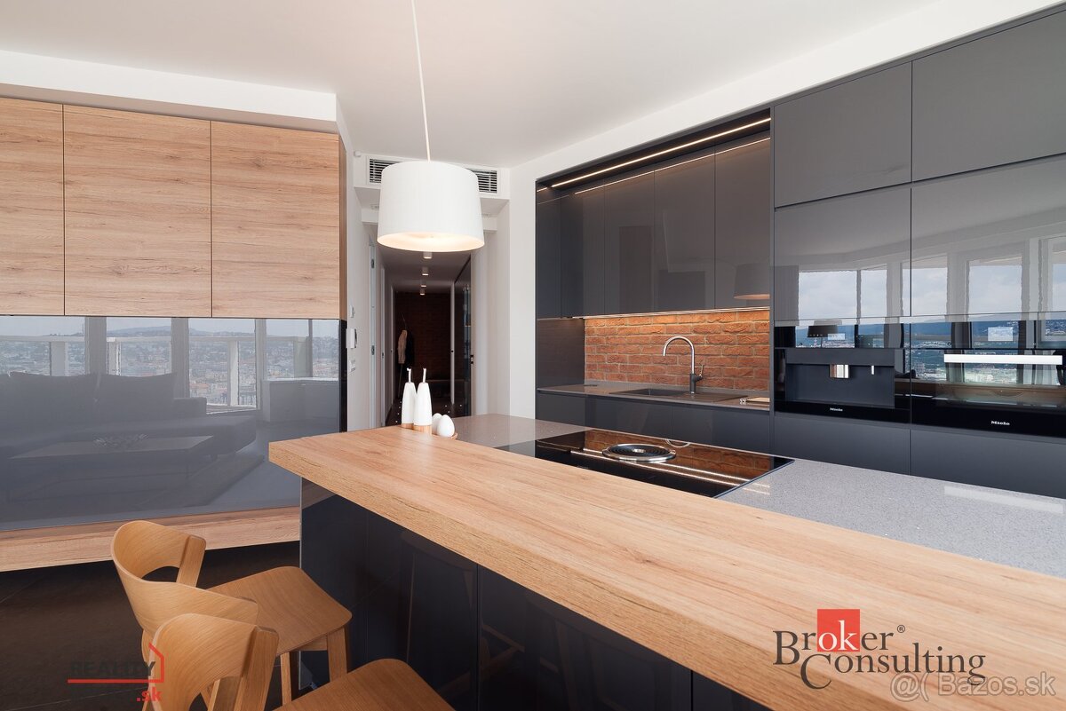 Zažite výnimočné bývanie vo výške – dizajnový 4-izbový byt n - 8