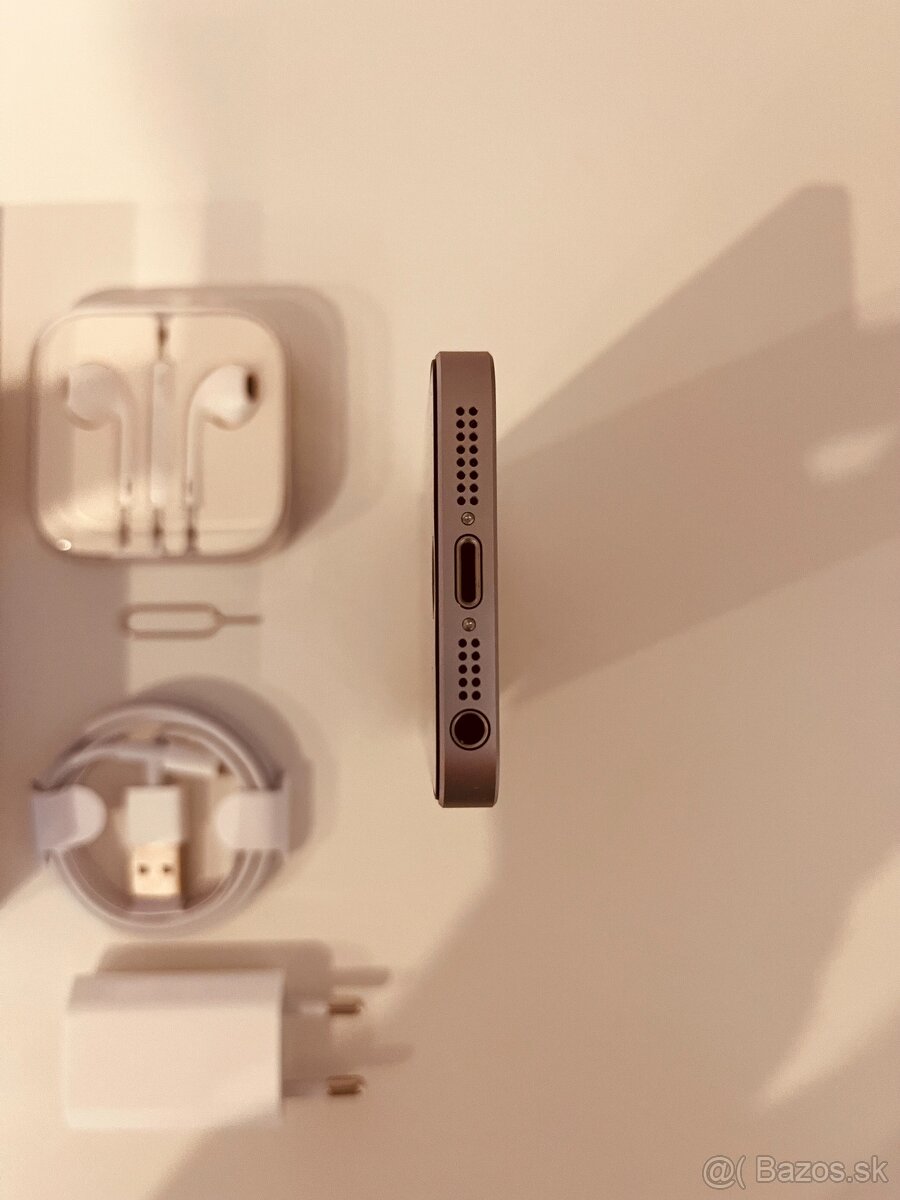 Apple Iphone SE/32GB Space Grey - Top stav, ako nový,100% - 8