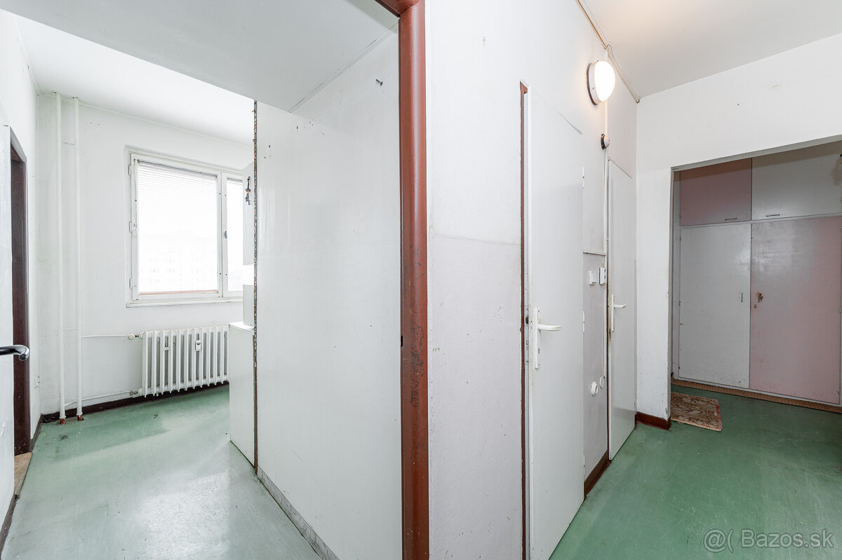 Na predaj 3 izbový byt - Košice, Terasa - 8