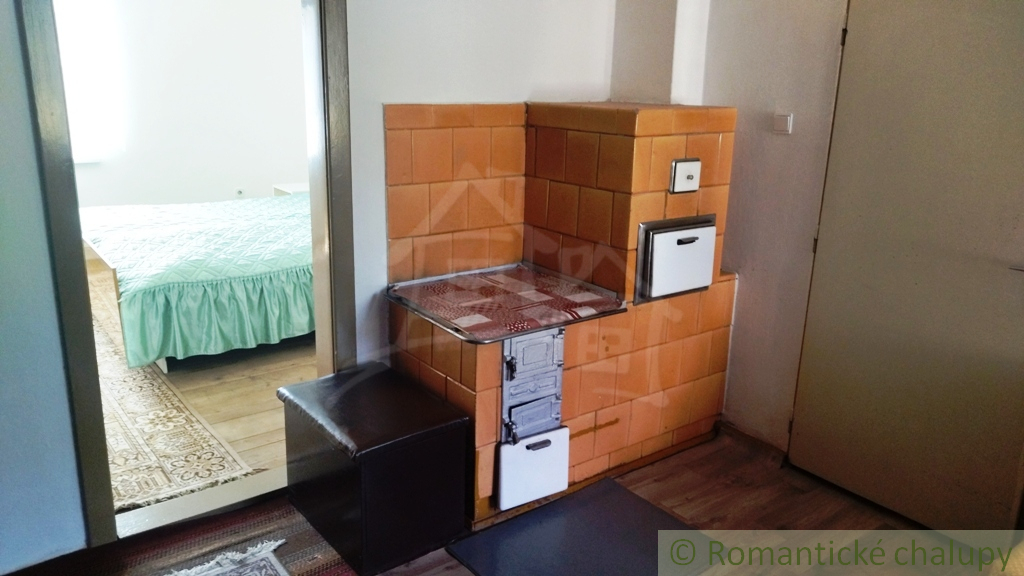 Dom vo výbornom stave, Jurské. ZNÍŽENÁ CENA - 8