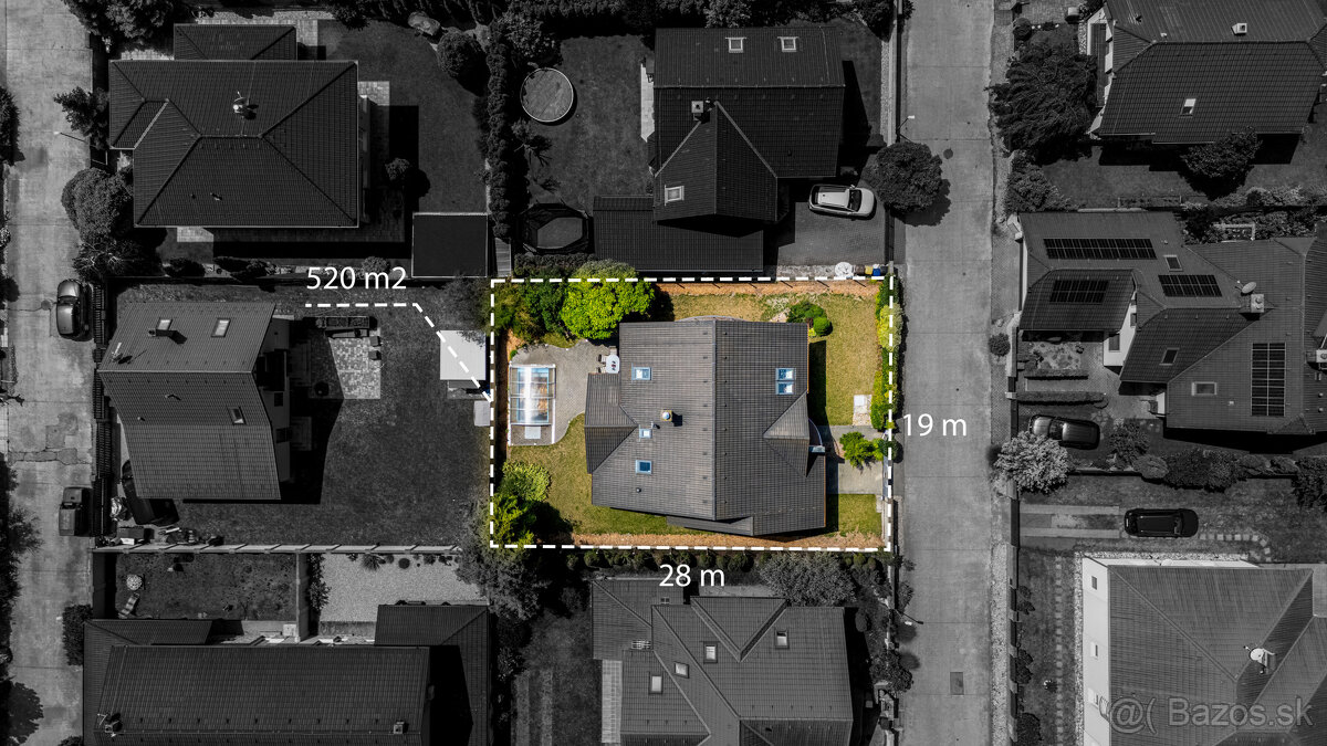 5 izbový rodinný dom Chorvátsky Grob s garážou, bazénom, krb - 8