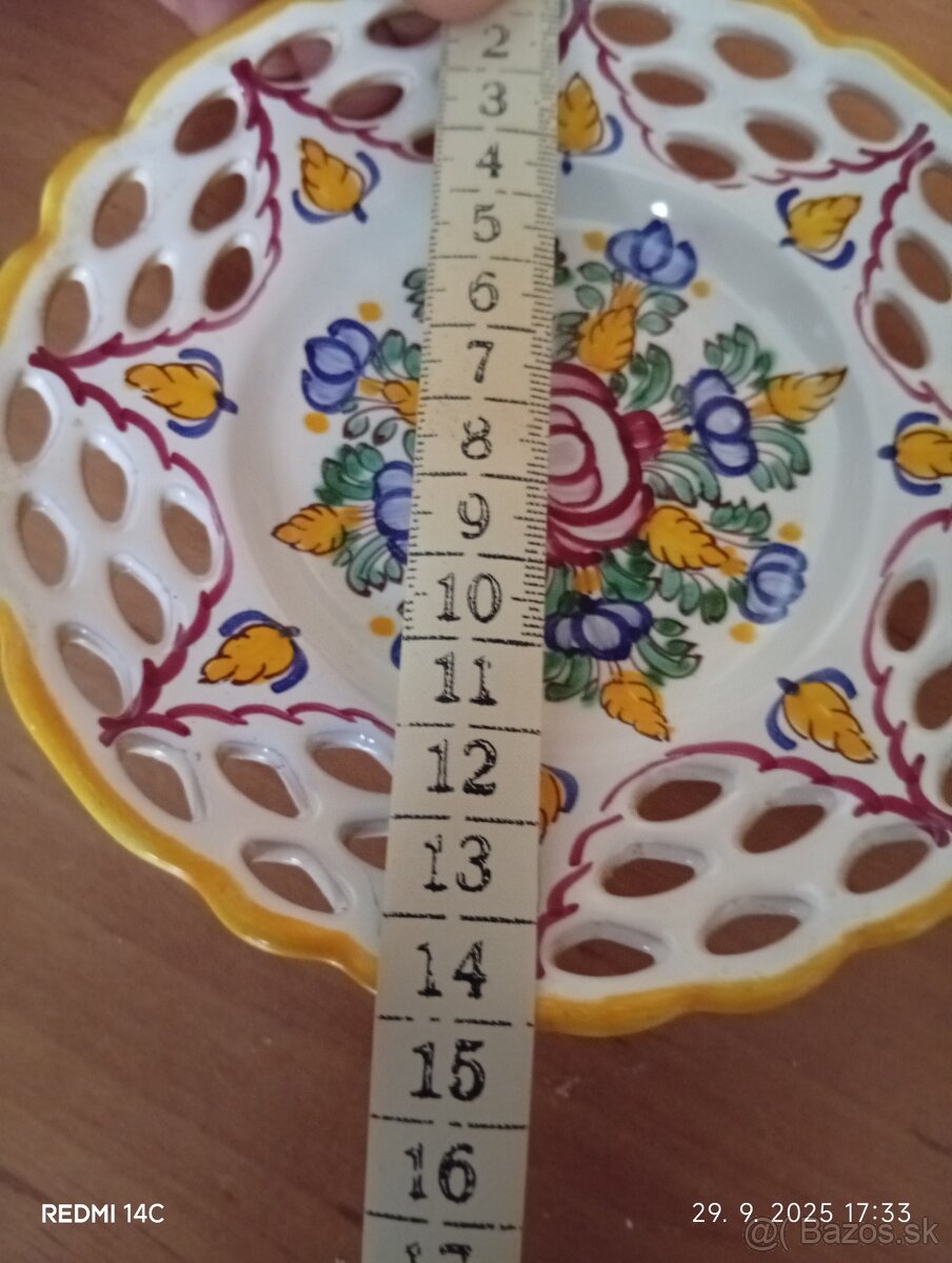 Vázy taniere na stenu cutory - 8