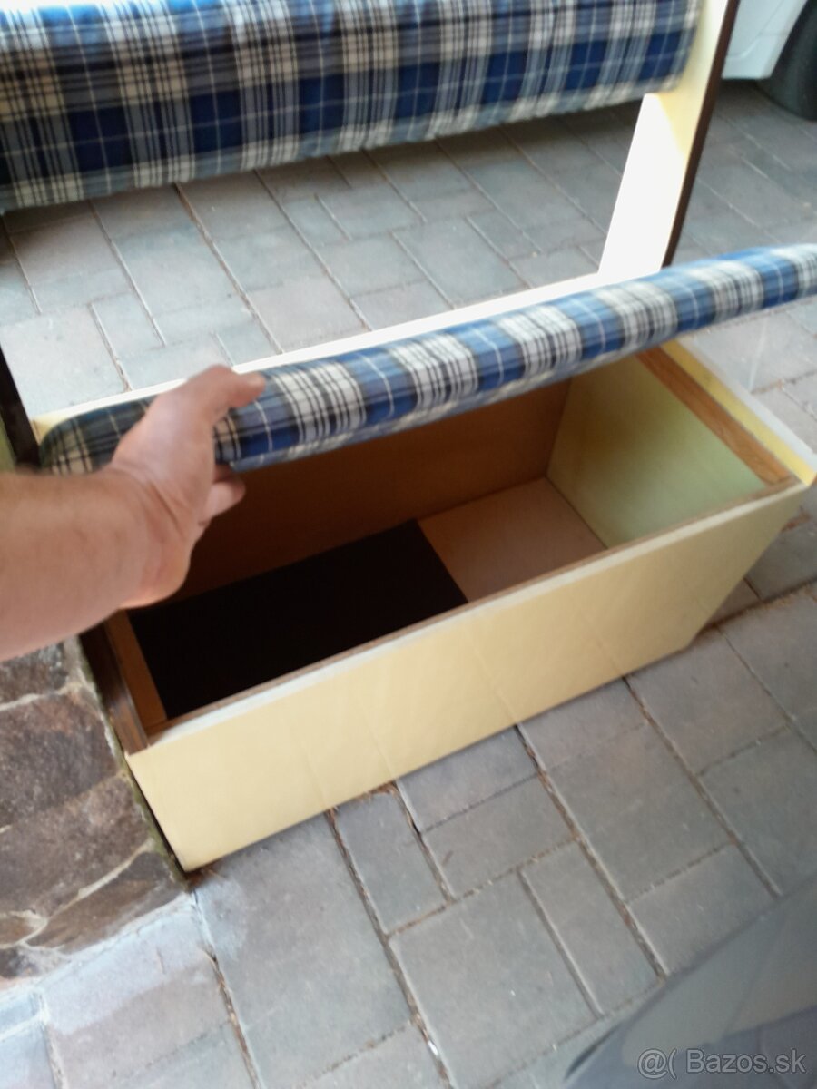 LAVICA SIRKA 80cm S ULOZNYM PRIESTOROM 5 eur za kus - 8