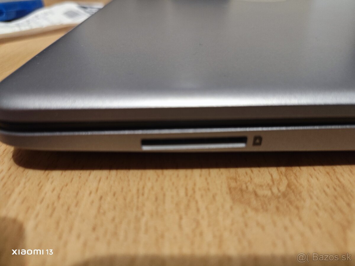 HP 250 G8 – TOP stav - 8