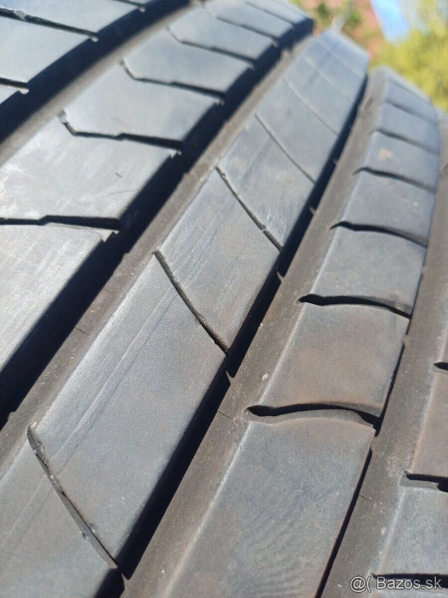 215/55 r18 letné pneumatiky ,Kumho - 8