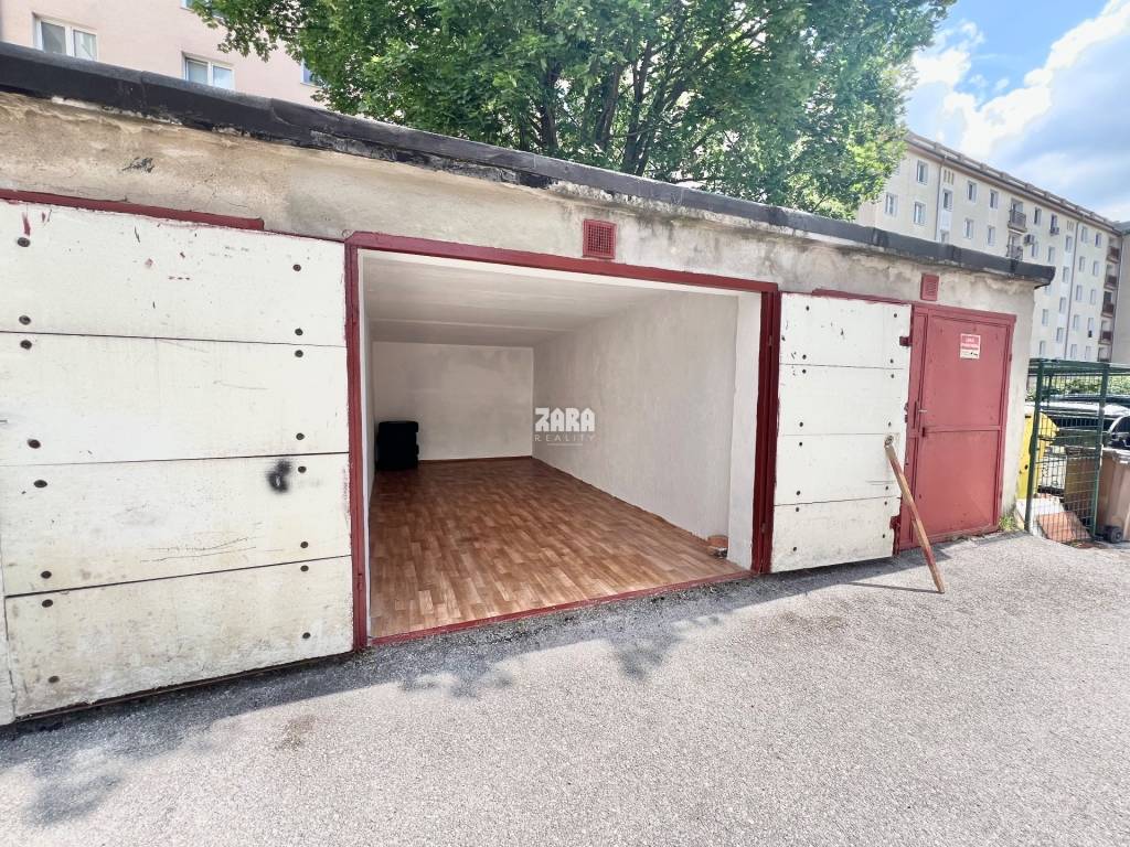 Košice -Staré Mesto, murovaná GARÁŽ Park Angelinum - 8