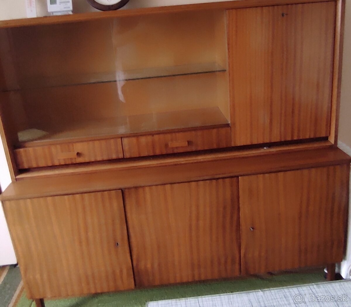 Starodávny masívny nábytok - 8