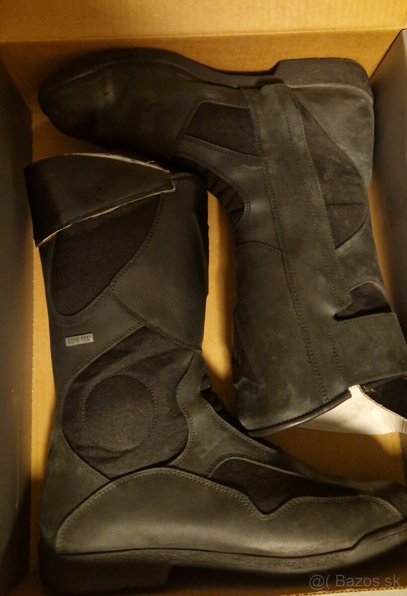 Vanucci a Dainese velk. 44 - 8