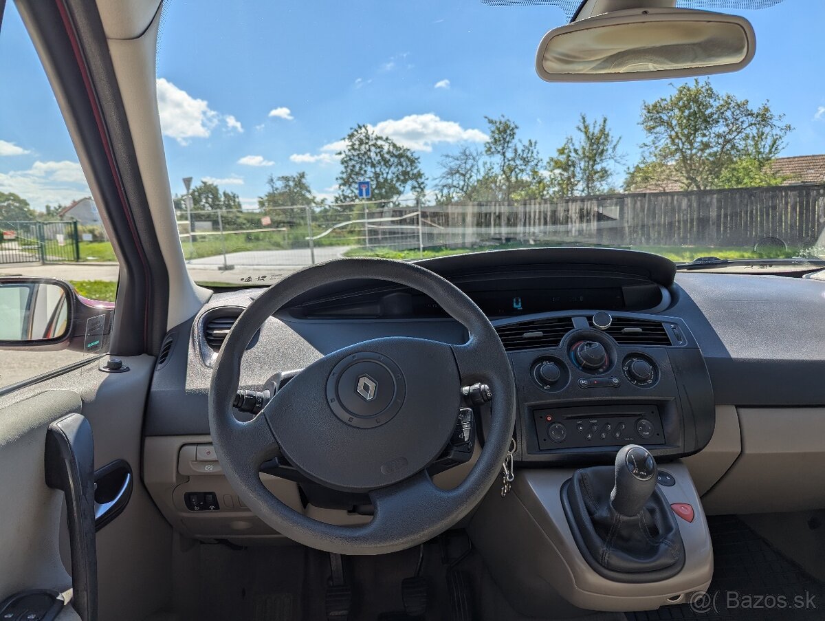 Predám Renault Scenic II 1.6 2004 - 8