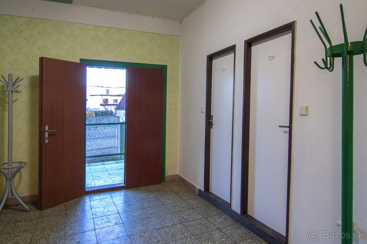 Predaj polovníckej chaty ve Gbeloch - 8