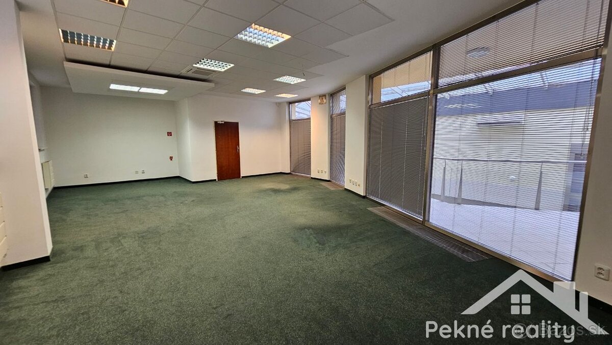 Prenájom priestorov pre sídlo firmy v centre Zvolena - 8