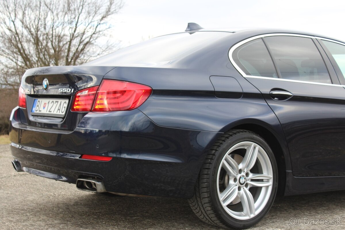 Predám BMW 550i ročník 2010 - 8