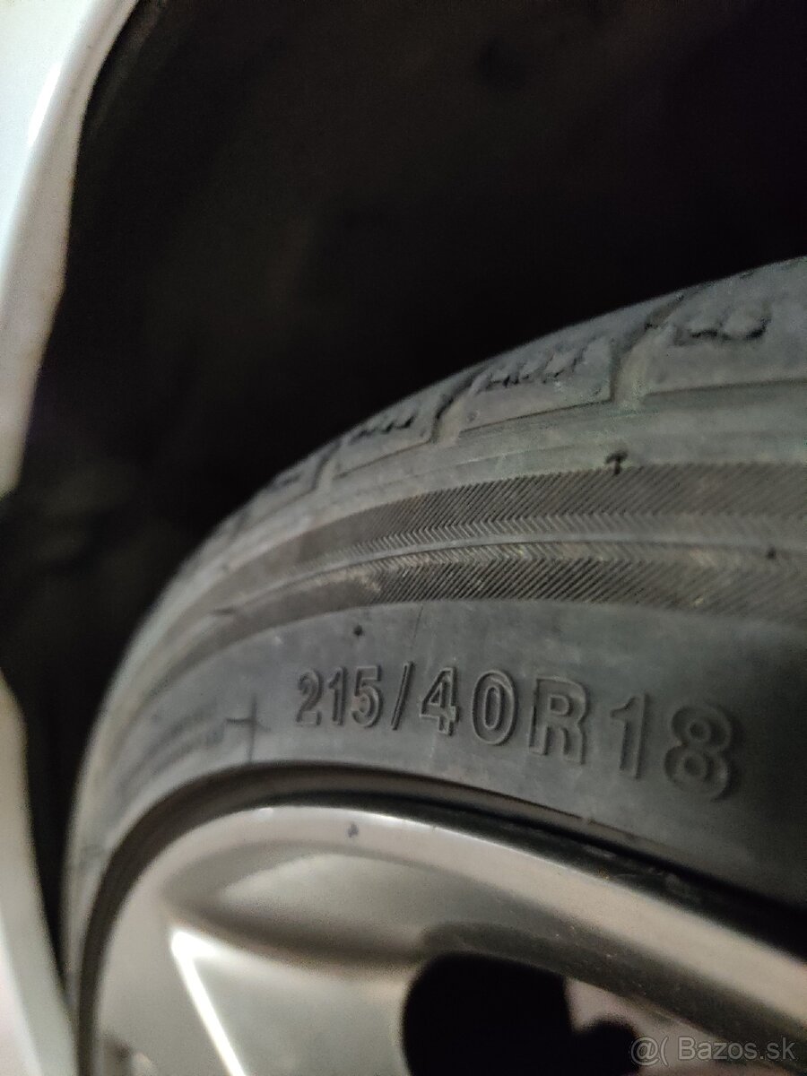 Hyundai Veloster Turbo - 8