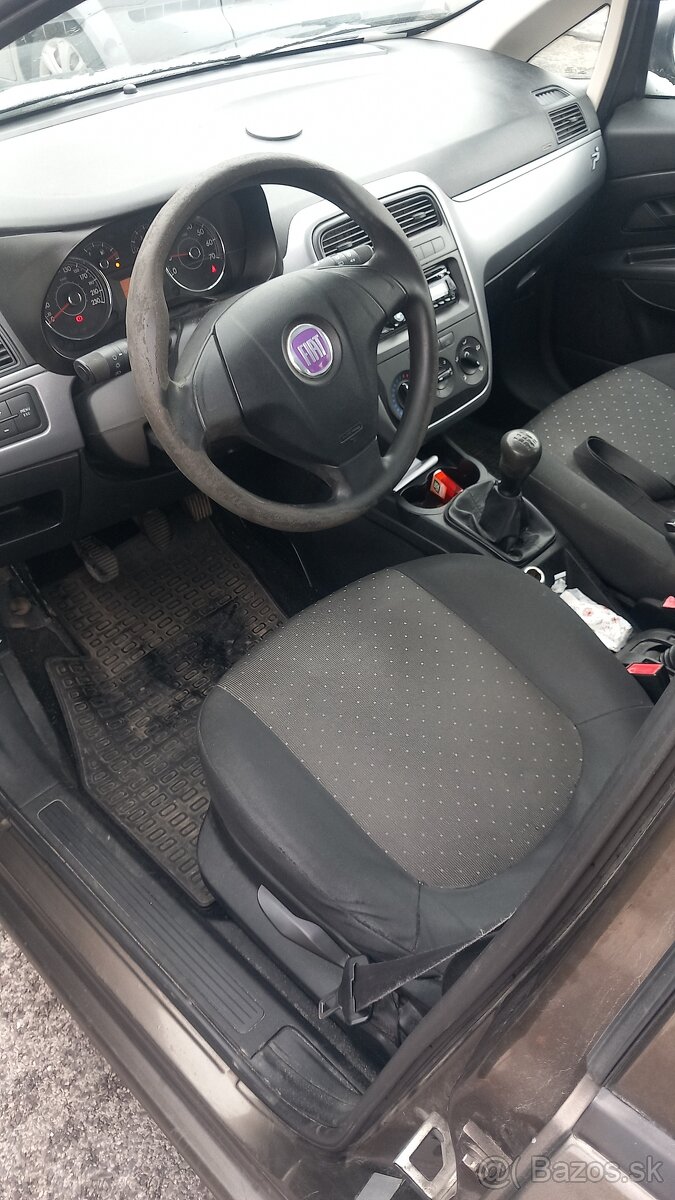 Predám Fiat punto 1.3jet 2009 - 8