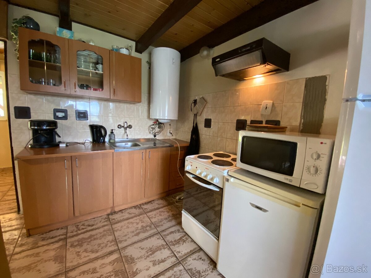 REKREAČNÁ CHATA KOKAVA - LÍNIA - 8